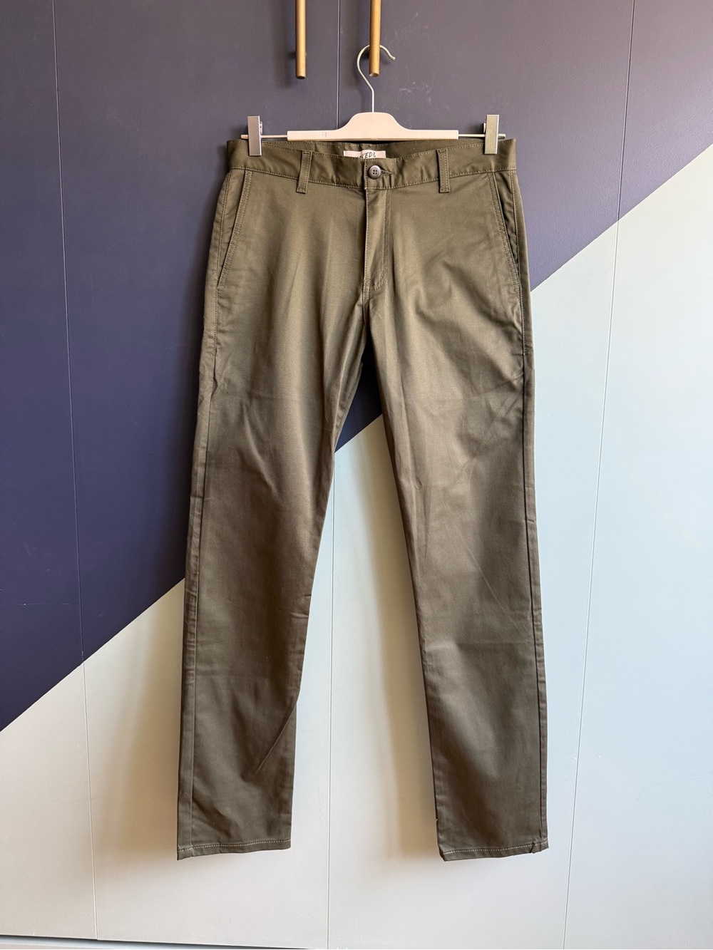 Naked & Famous Slim Chino, Khaki Green Stretch Twill, Size 31 x 31.5, EUC